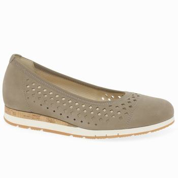 Brown Women's Gabor Berry Punch Detail Flat Shoes | RVD-849651