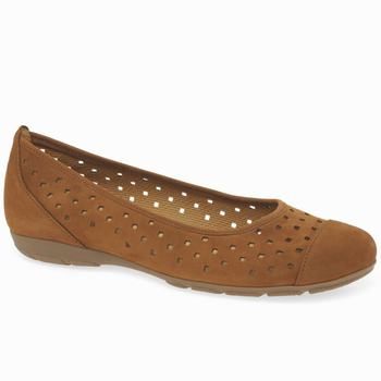 Brown Women's Gabor Ruffle Punched Detail Flat Shoes | ALC-574831