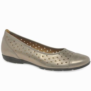 Gold Women's Gabor Ruffle Punched Detail Flat Shoes | JKD-984035